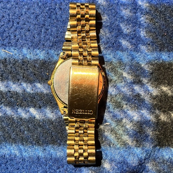 Lot of 2 Non-Working HIGH END Watches - Guess and Citizen - READ - Picture 9 of 9